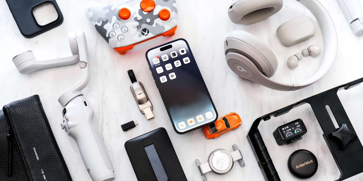 Smartphone with wireless charger and magnetic car mount